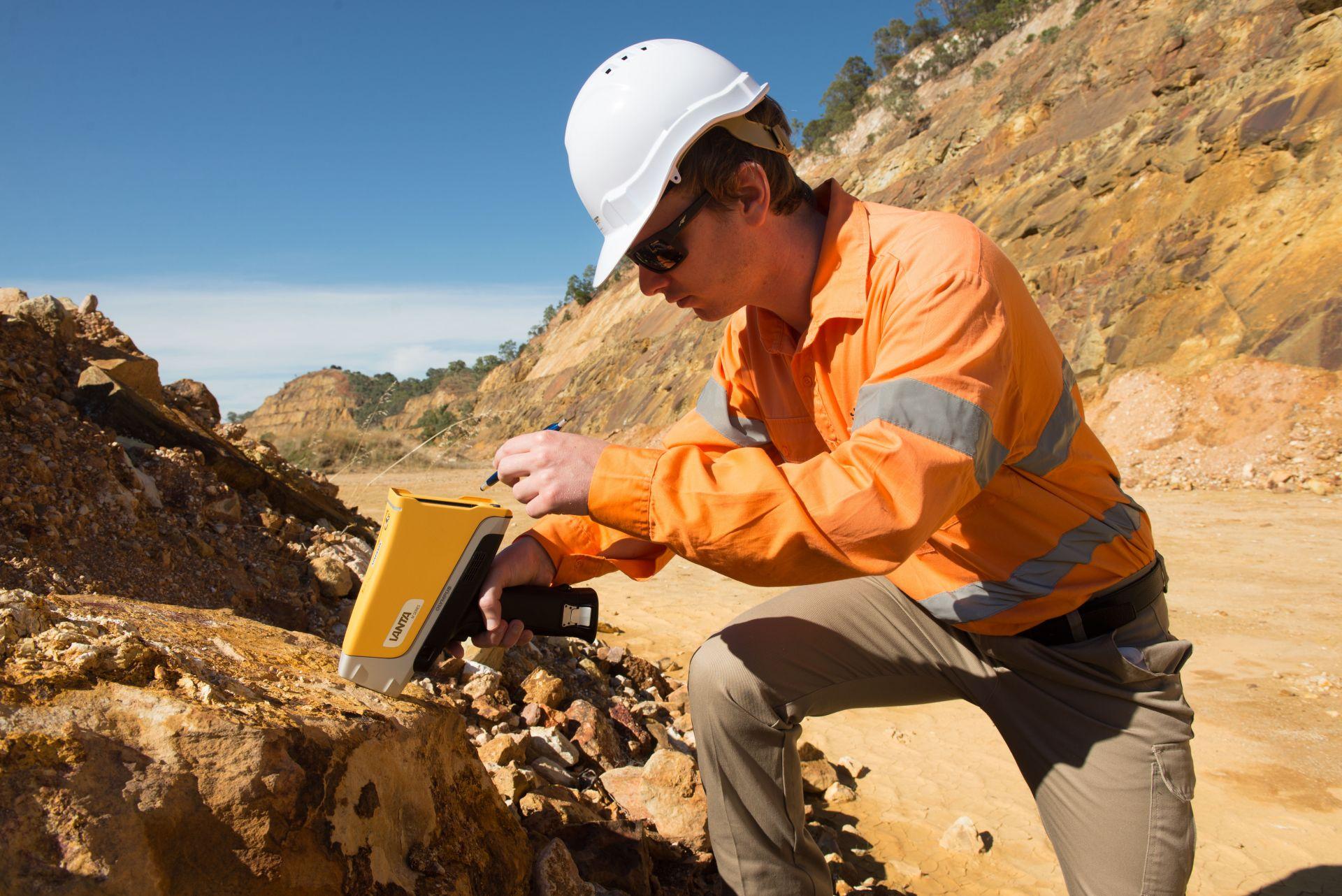 Geoquímica Aplicada a Exploraciones Mineras